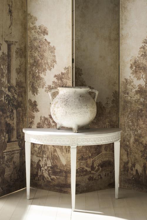 Petite Lutetia Console Table -